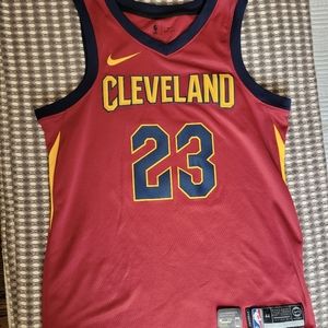 Cleveland Cavaliers LeBron James Jersey - medium